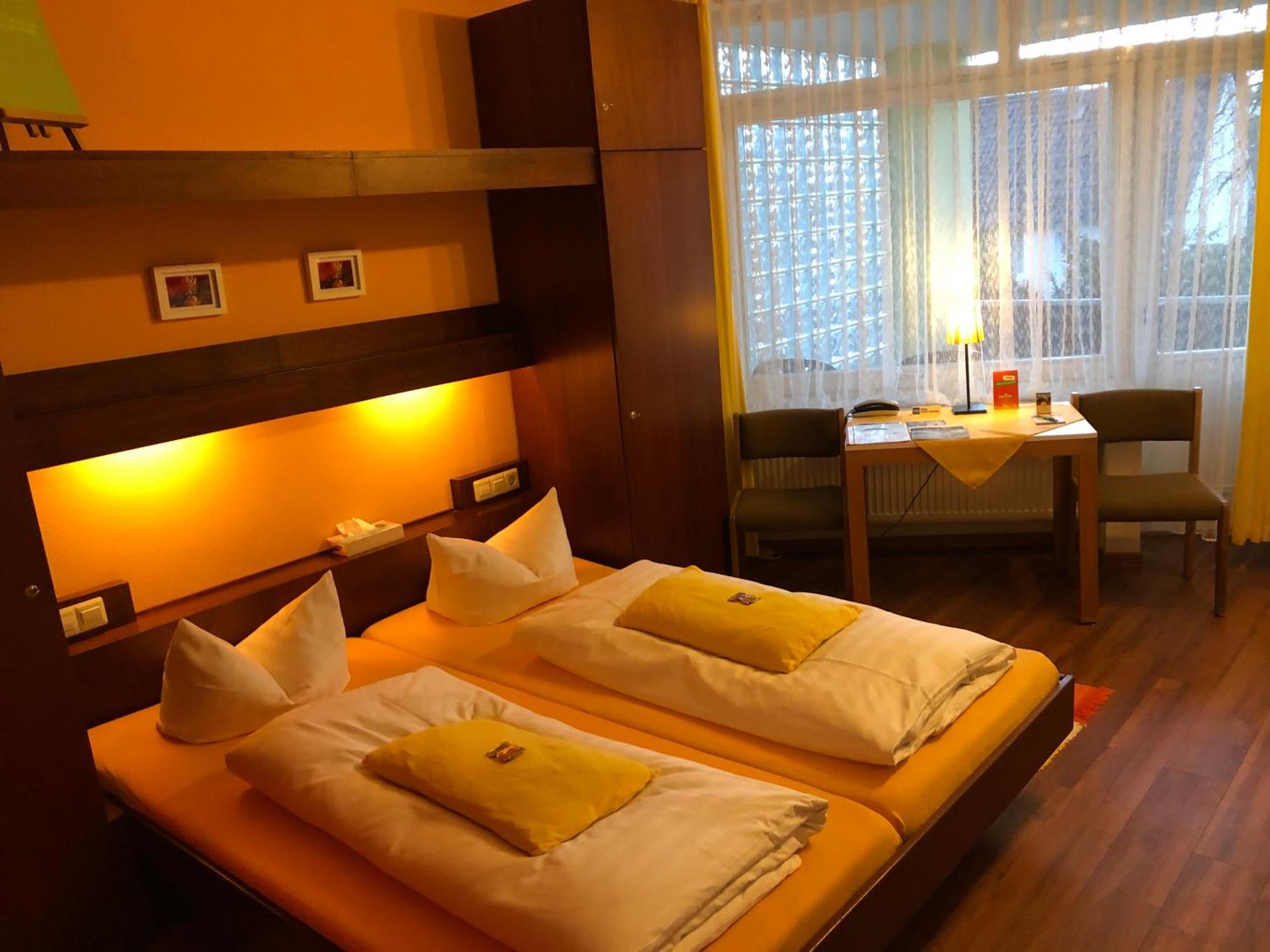 Hotel Haus am Kurpark Schömberg Zimmer foto